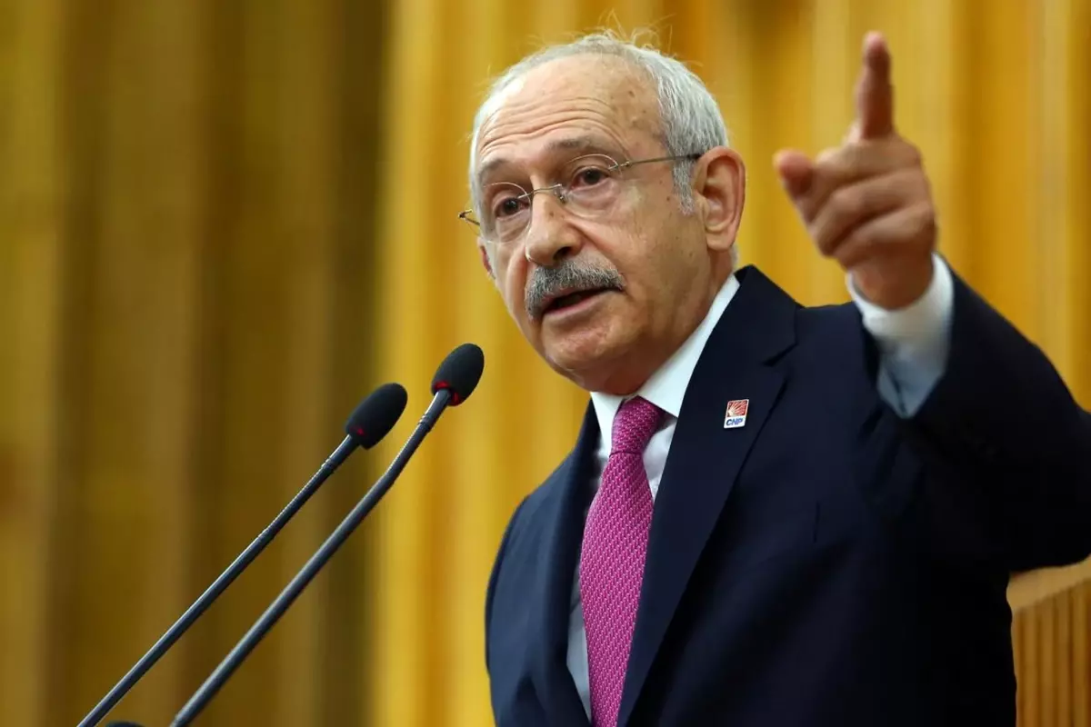 CHP'de Kılıçdaroğlu'nun yeniden adaylığı için delegelerden imza toplanmaya başlandı