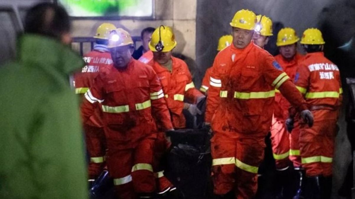 Çin'de bir kömür madeninde çıkan yangında 16 işçi hayatını kaybetti
