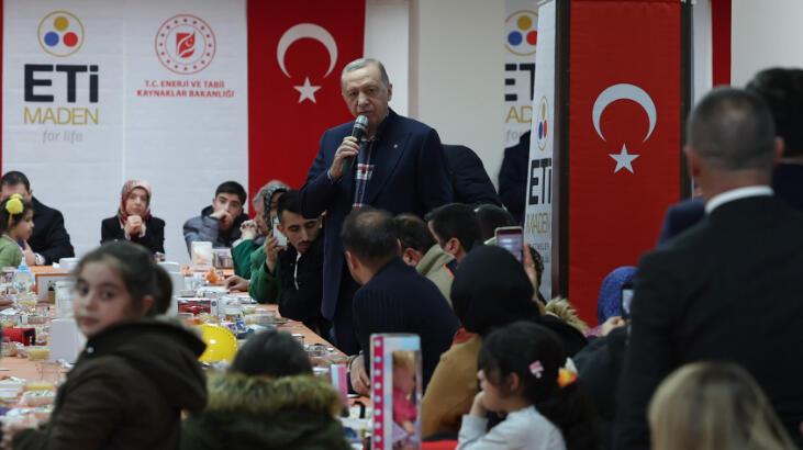 Cumhurbaşkanı Erdoğan, Balıkesir'de depremzedelerle bir araya geldi