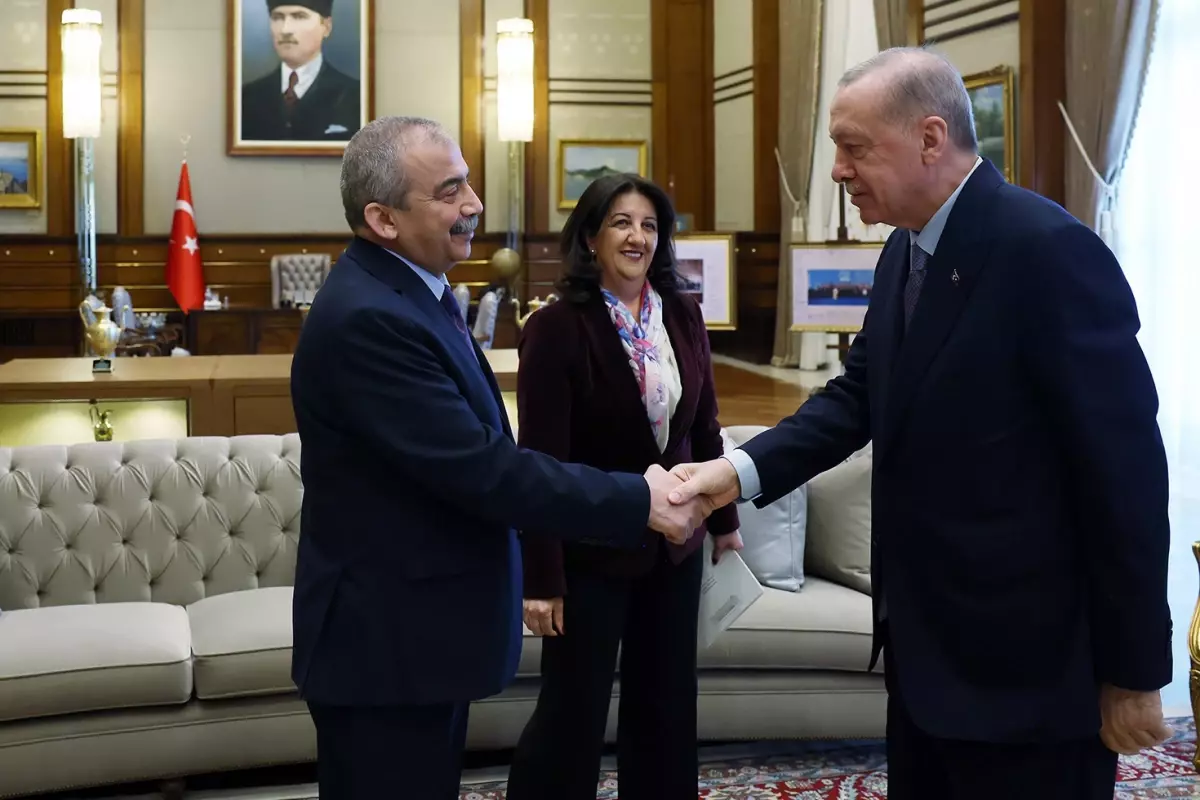 Cumhurbaşkanı Erdoğan: Sırrı Süreyya Önder, terörsüz Türkiye için büyük emek harcadı