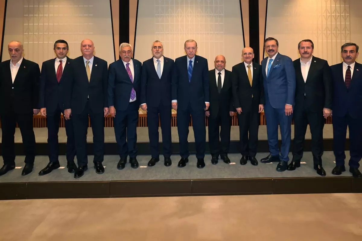 Cumhurbaşkanı Erdoğan'dan 1 Mayıs mesajı: İşçi ve işverenin refahını yükseltmek için çalıştık