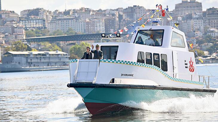 Deniz taksiler suya indi