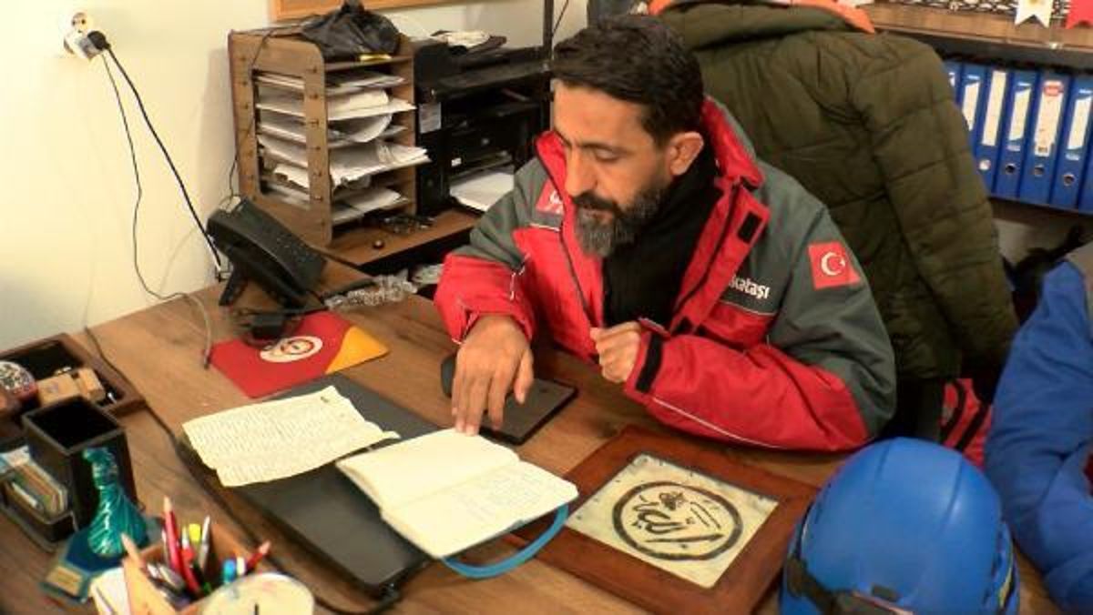 Depremde ölen babanın, kızının defterine yazdığı not duygulandırdı