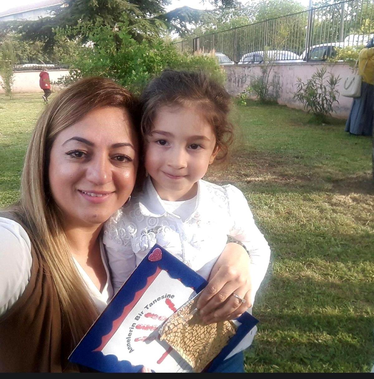 Dilek öğretmen ve kızı depremde hayatını kaybetti