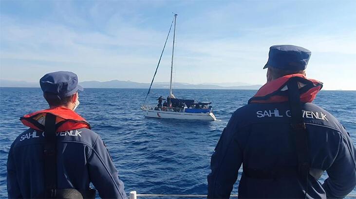 Ege'de Türk karasularına geri itilen 348 göçmen kurtarıldı