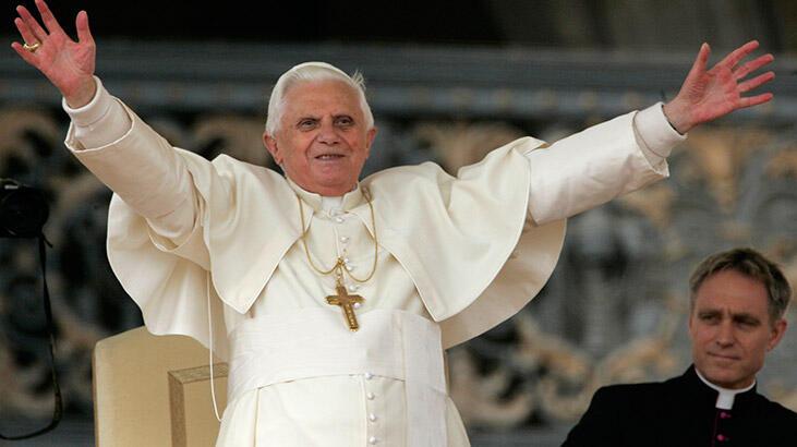 Eski Papa yanlış ifade verdiğini kabul etti