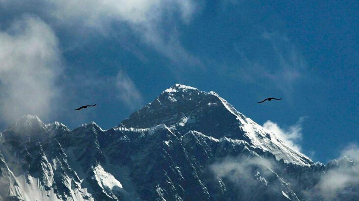 Everest'te bulunan cesetler Fransız dağcıların