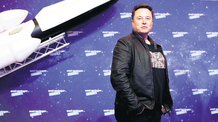 ‘Evsiz’ milyarder