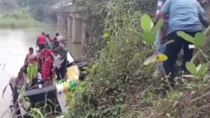 Facia gibi kaza! Otobüs göle düştü: 9 ölü, 22 yaralı