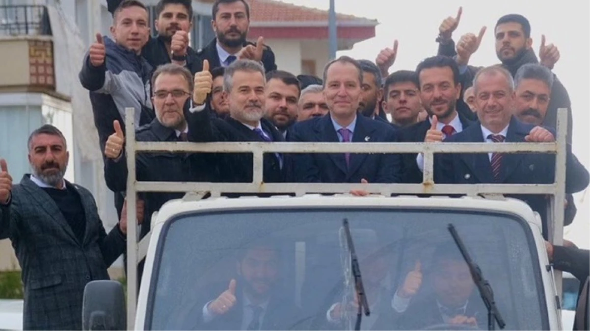 Fatih Erbakan, babası ile özdeşleşen kamyon kasası pozunu verdi