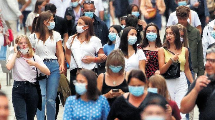 Fransa'da ülke genelinde sokağa çıkma yasağı ilan edildi!