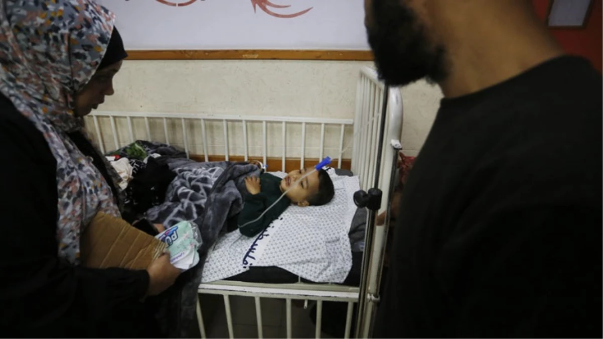 Gazzeli yetim art arda 3 evde İsrail bombalarının hedefi oldu! Hem ailesini hem ayaklarını kaybetti