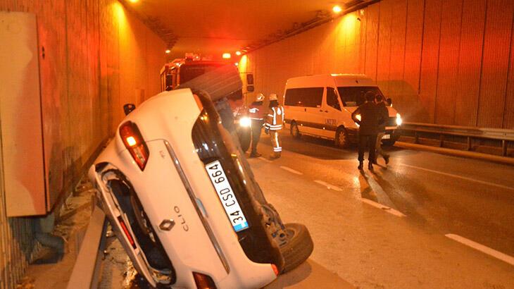 Gece yarısı Beşiktaş'ta korkutan kaza! Servis minibüsüne çarptı
