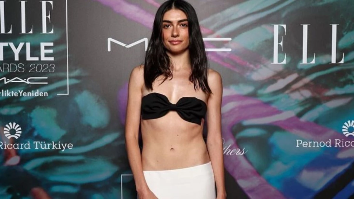 Gecenin en dikkat çeken ismi! Hazar Ergüçlü, sütyen büstiyerle kırmızı halıda boy gösterdi