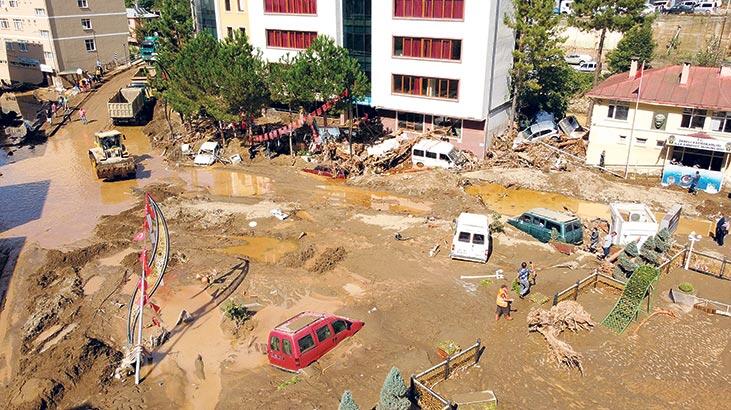 Gökten felaket yağdı