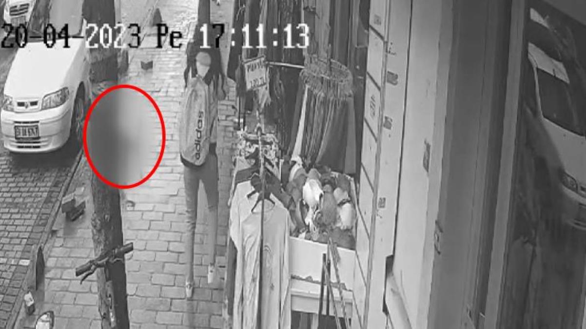 Görme engelli turistin otel odasından düştüğü anlar kamerada