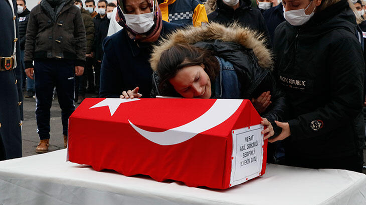 Gözyaşları sel oldu... Anneden acı veda