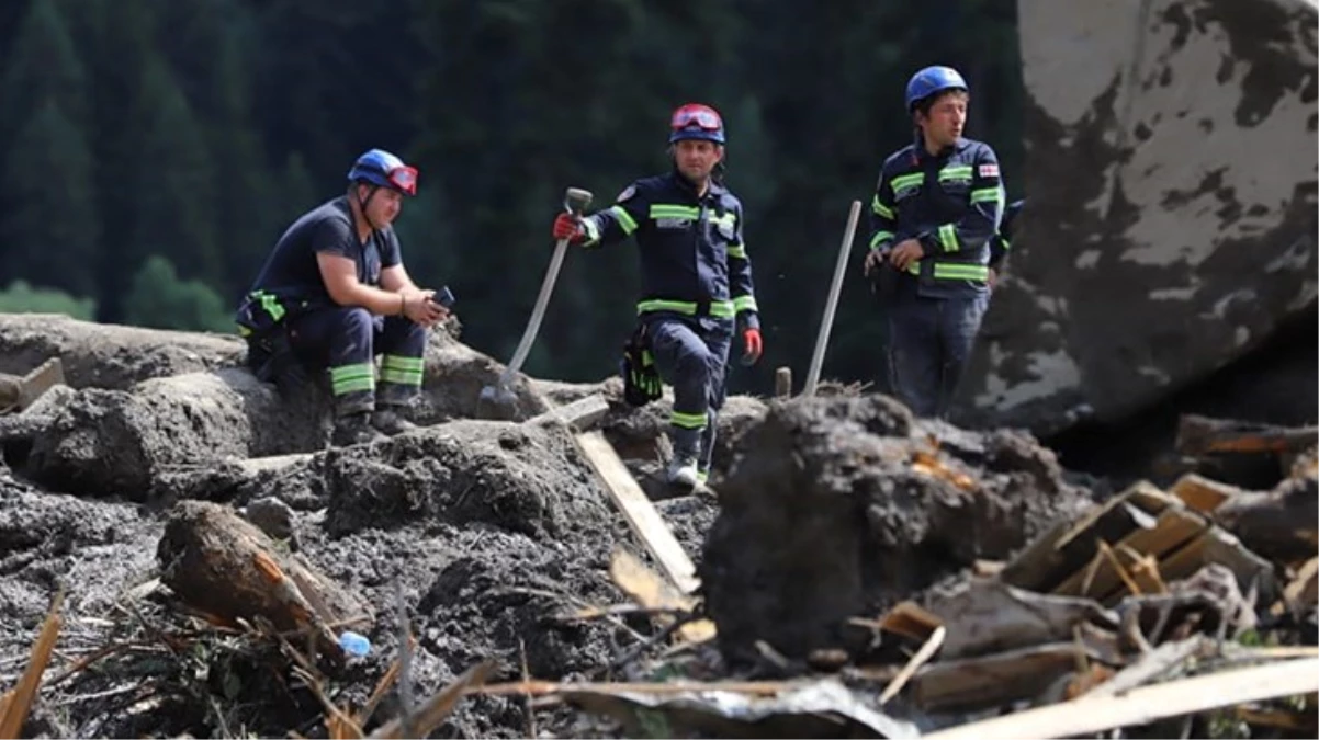 Gürcistan'da heyelan felaketinde ölü sayısı 17'ye yükseldi