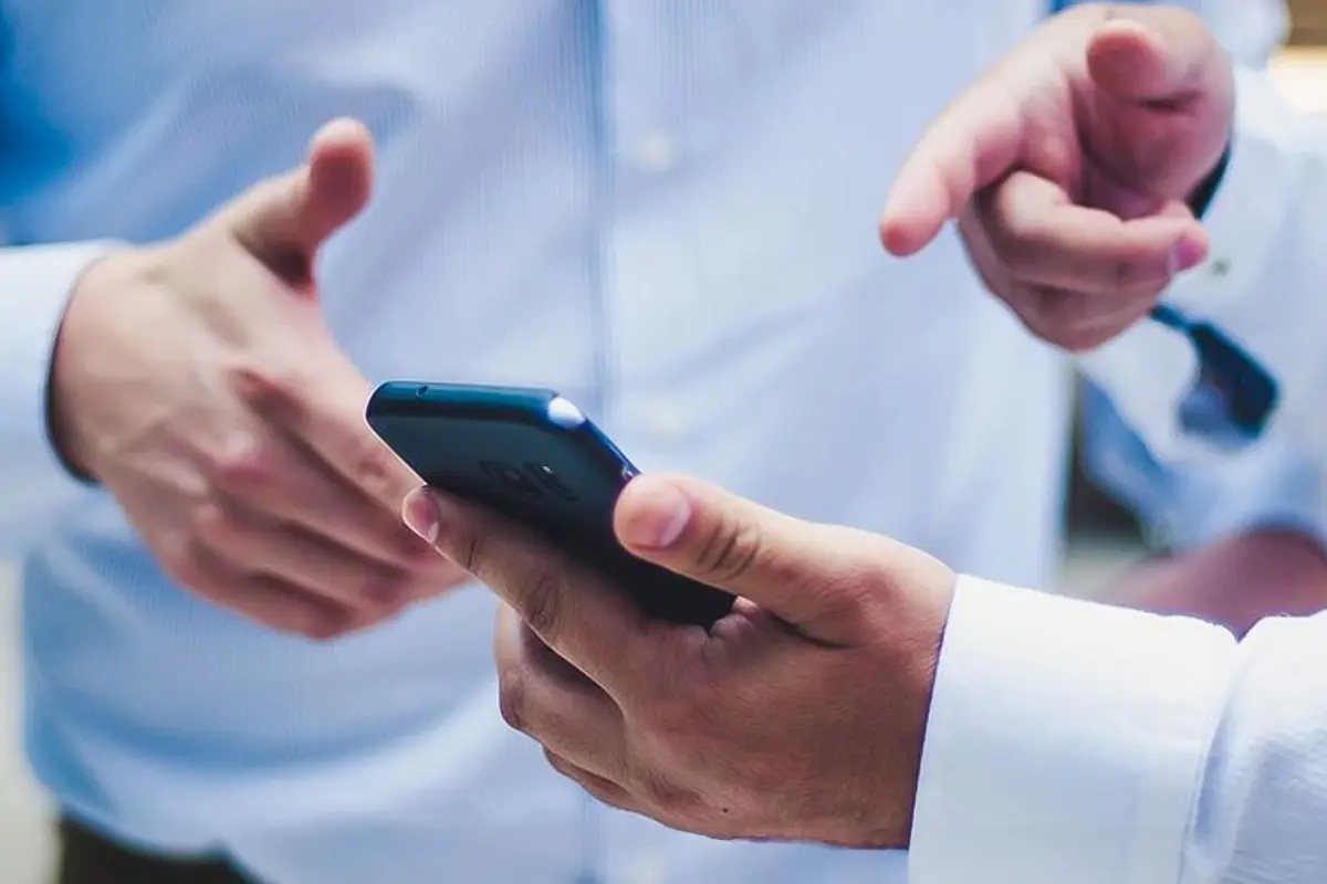 Güvenlik açığı olan 4 telefon ve 1 hoparlör toplatılıyor! İade hakkı var