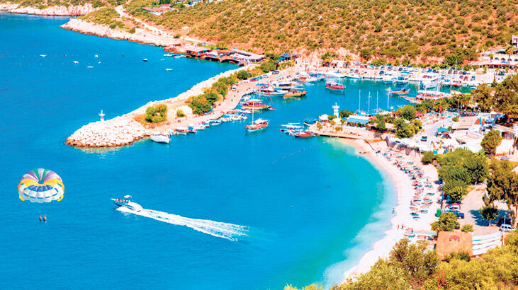 Güzelliğiyle büyüleyen plajlar