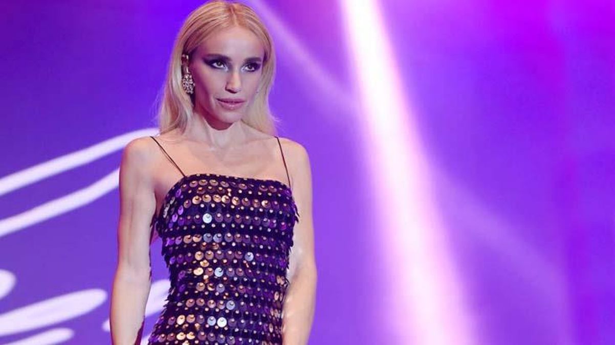 Hakim karşısına çıkan şarkıcı Gülşen, aylık gelirini açıkladı