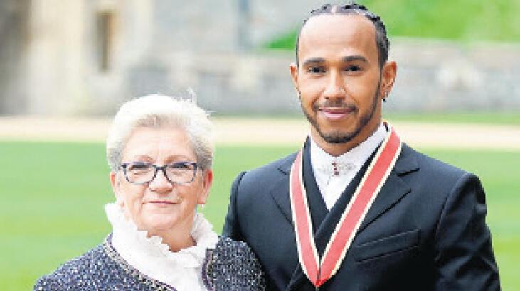 Hamilton annesinin soyadını da taşıyacak