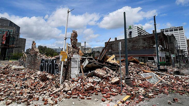 İda Kasırgası müziğin efsane isminin evini yıktı!