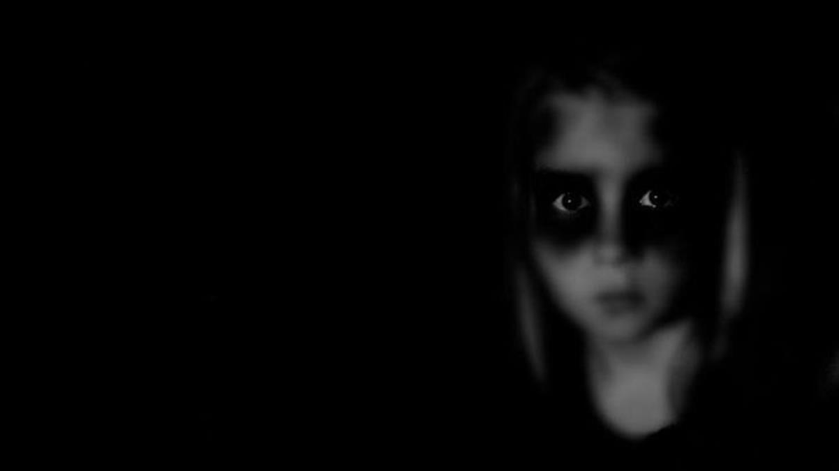 İlk kez 1980 yılında görülmüştü! 'Kara gözlü çocuk' yeniden ortaya çıktı, dünya tedirgin