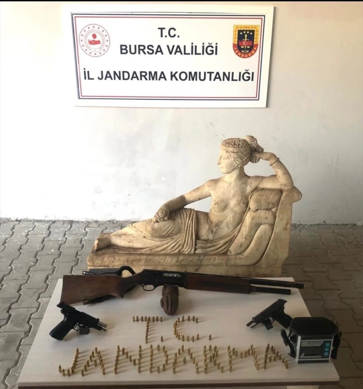 İnegöl'de Tarihi Eser Operasyonu: 3 Zanlı Yakalandı