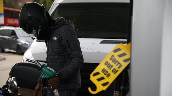 İngiltere'deki akaryakıt krizinde yeni gelişme! Asker devreye girdi...