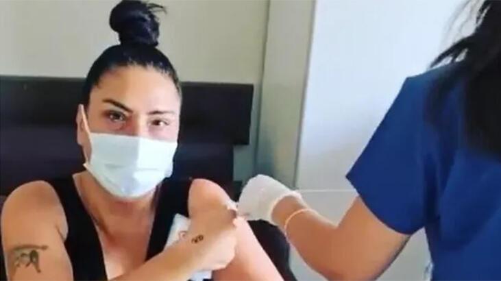 Işın Karaca'dan dostlarına aşı sitemi!