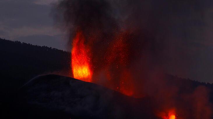 İspanya'da kabus! 80 milyon metreküp lav püskürttü