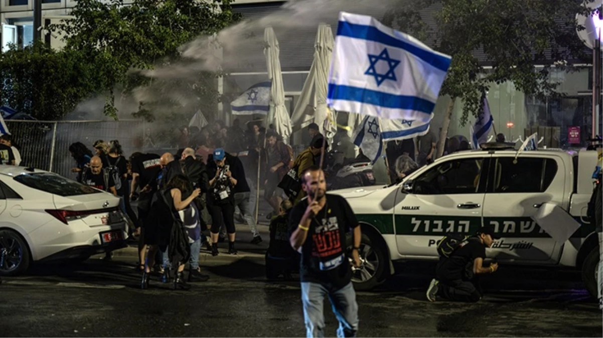 İsrail'de sokağa inen halk Netanyahu hükümetini istifaya davet etti