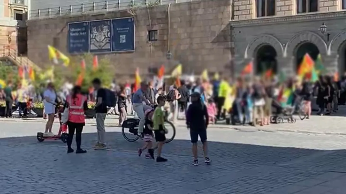 İsveç'te terör örgütü yandaşları 