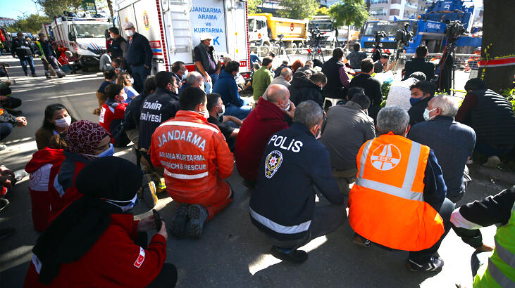 İzmir'de can kaybı 95'e yükseldi