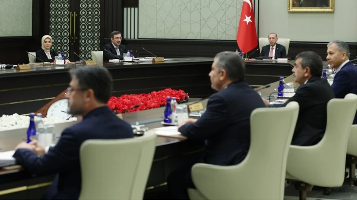 Kabine Erdoğan başkanlığında toplandı! Masada memura ve emekliye zam ile kira artışı var