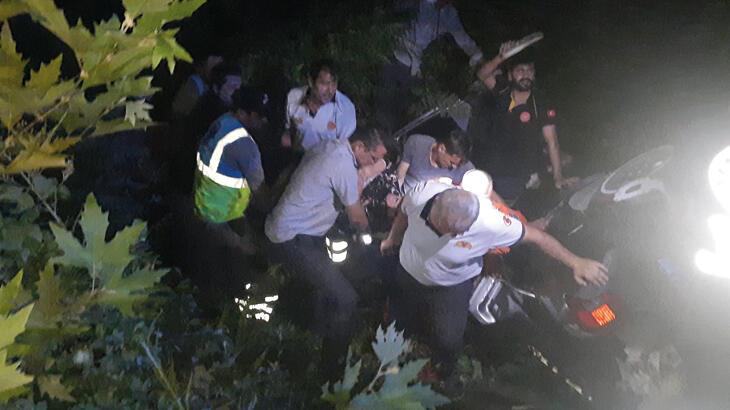 Kastamonu'da otomobil şarampole yuvarlandı: 3 yaralı