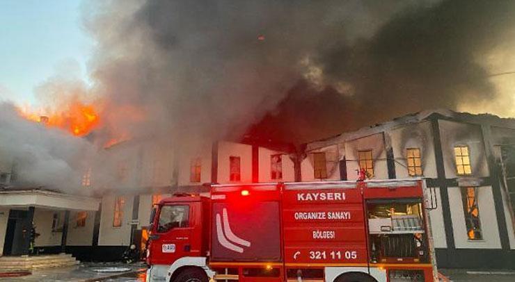 Kayseri'de büyük yangın! Alevler gökyüzünü kapladı