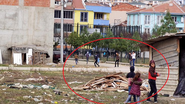 Kısıtlamayı ihlal eden çocuklar, polisi görünce kaçtı