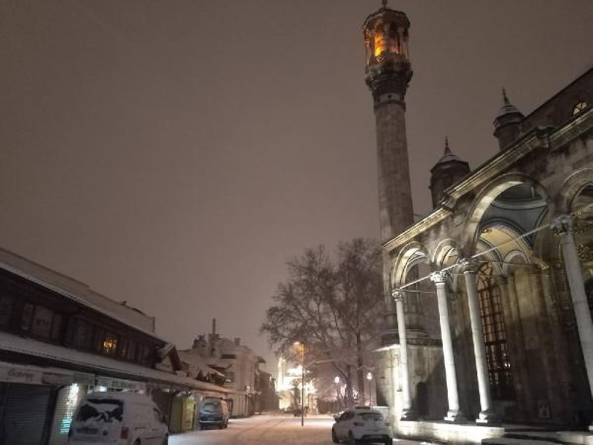 Konya'nın 28 ilçesinde eğitime kar engeli
