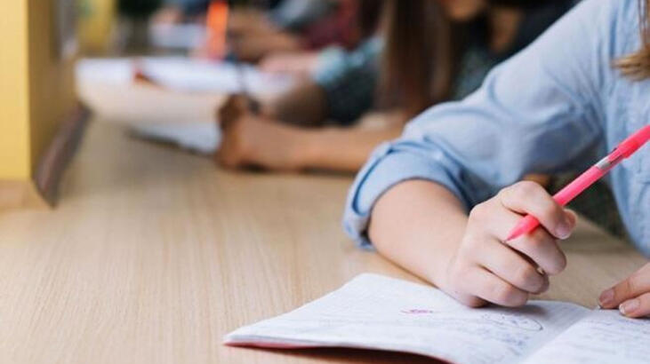 KPSS’de 300 liraya varan ücrete tepki