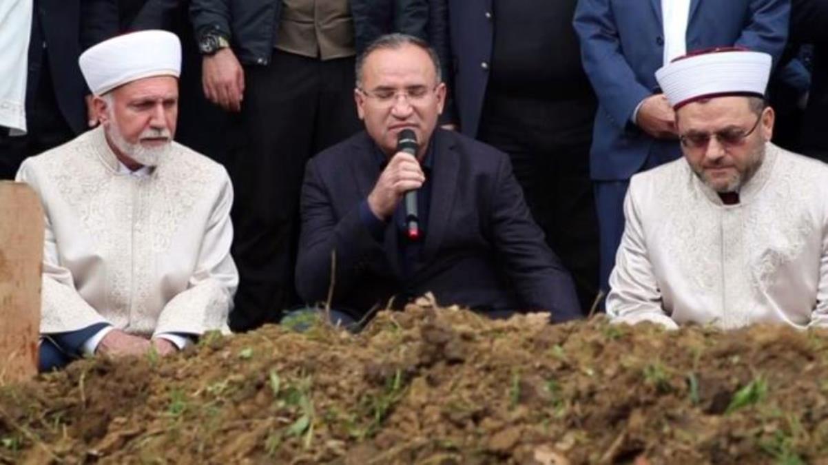 Maden şehidinin cenazesinde Kur'an okuyan Bakan Bozdağ, kendisine yapılan eleştirilere yanıt verdi