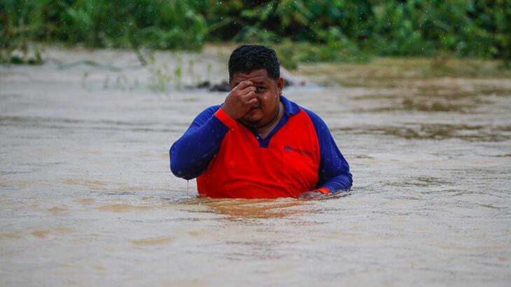 Malezya'daki selde ölü sayısı 3'e yükseldi