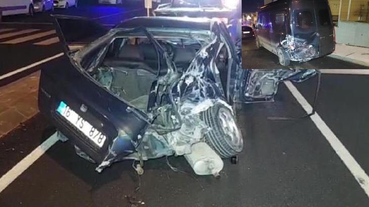 Maltepe'de otomobil park halindeki araçlara çarptı! Yaralılar var...