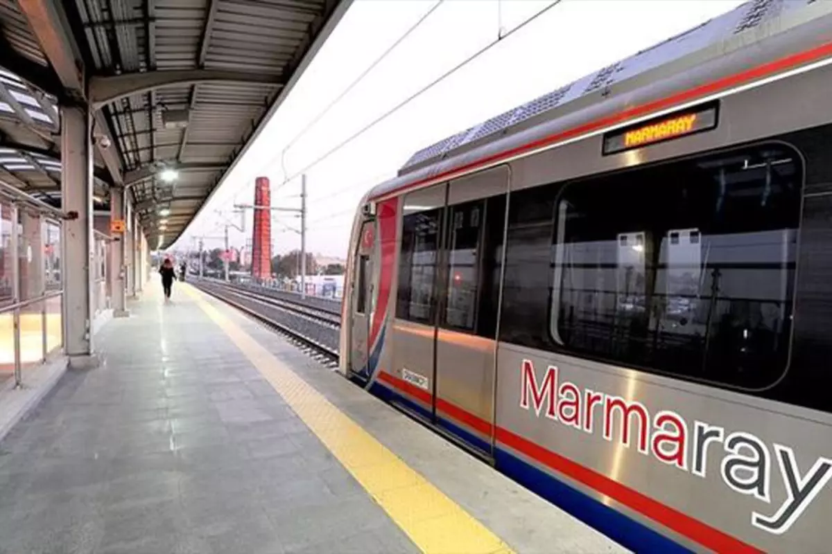 Marmaray'da intihar girişimi! Resmi açıklama geldi