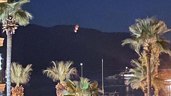 Marmaris'te yıldırım düştü, 1 dekar orman yandı