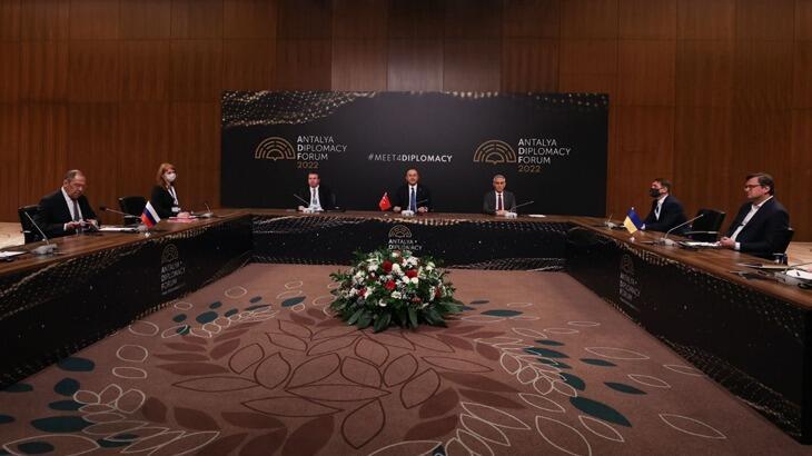 Masayı Türkiye kurdu! Tarihi zirve dünya basınında