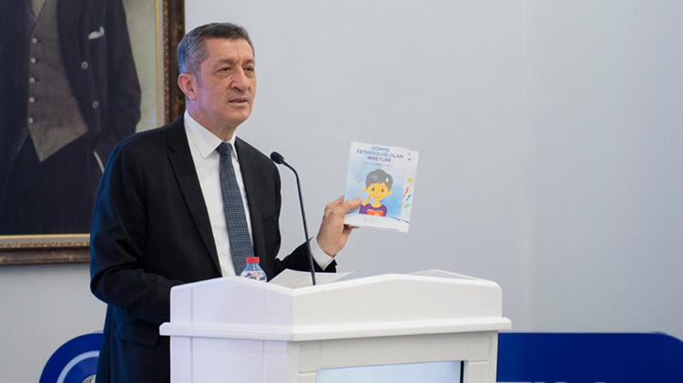 MEB'den özel gereksinimli çocukların aileleri için rehber kitapçık seti