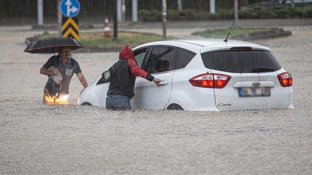Meteoroloji'den 22 il için kuvvetli yağış uyarısı