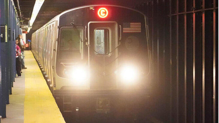 Metroda dehşet: 'Bebeğime defalarca yumruk attı!'